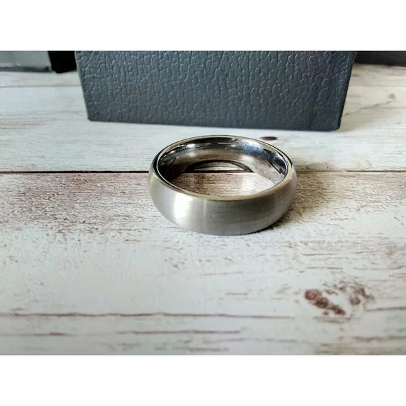 Size 8.5 Silver Domed Tungsten Carbide Ring 6mm NIB - Picture 7 of 7
